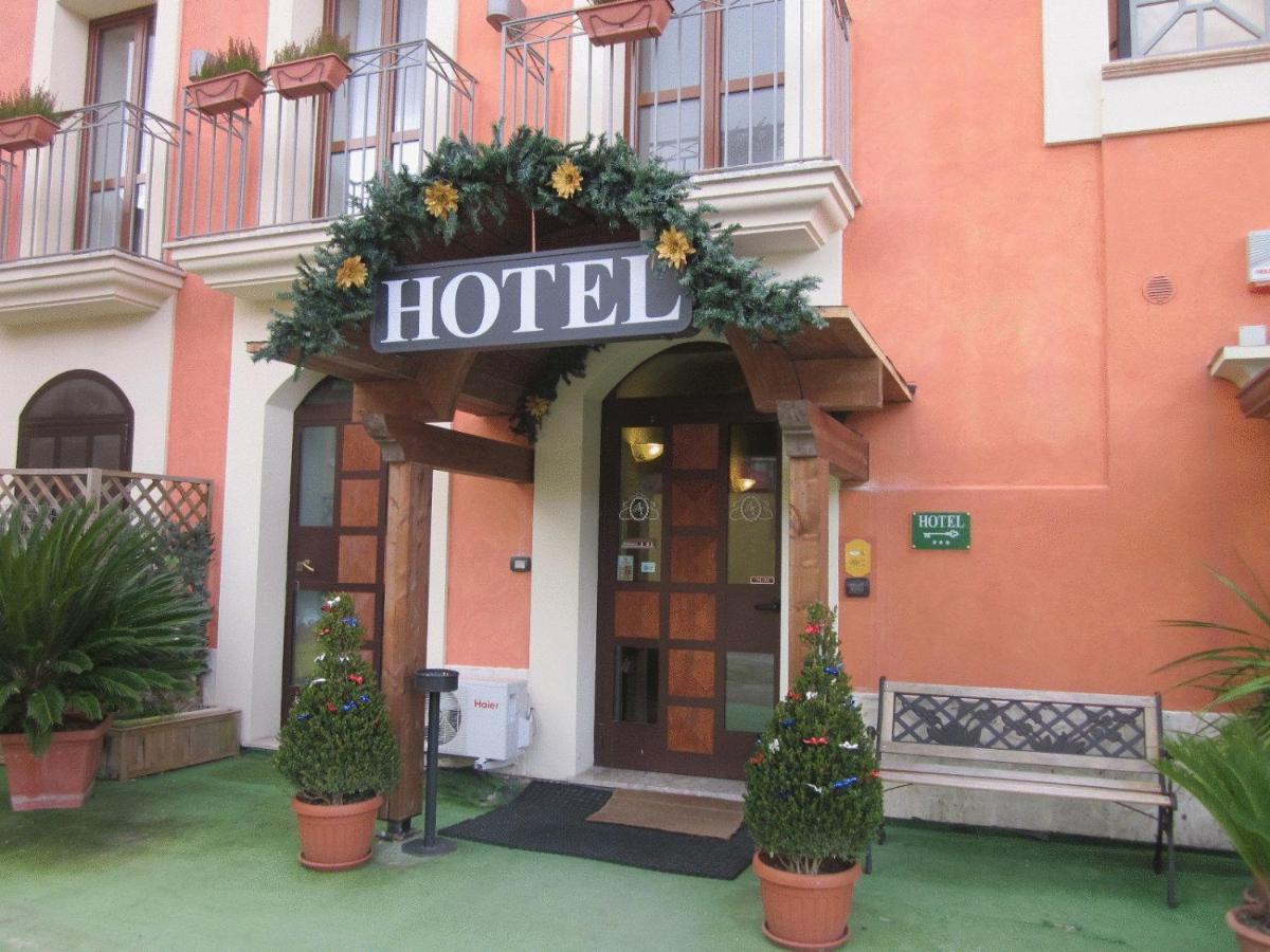 Hotel Antiche Terme Беневенто Екстериор снимка